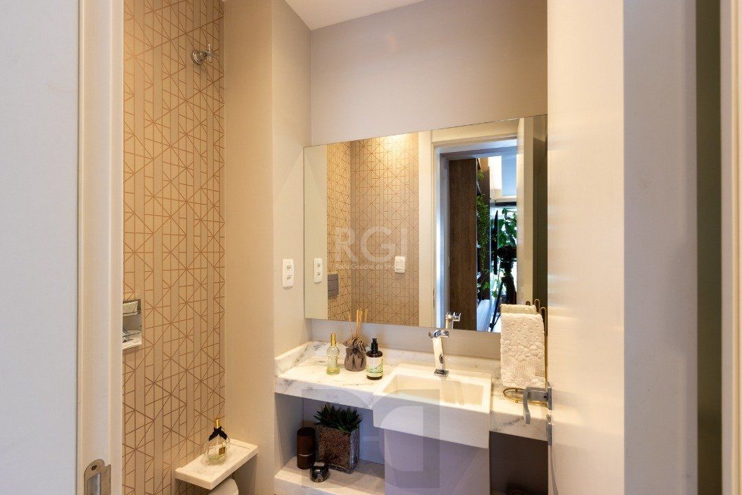 Apartamento para Venda - 164m², 3 dormitórios, sendo 3 suites, 3 vagas - Pedra Redonda — foto 7