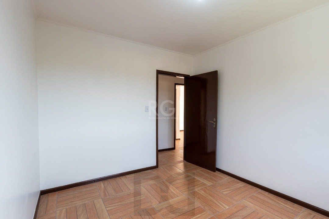 Casa para Venda - 454.7m², 5 dormitórios, sendo 1 suites, 8 vagas - Teresópolis — foto 14
