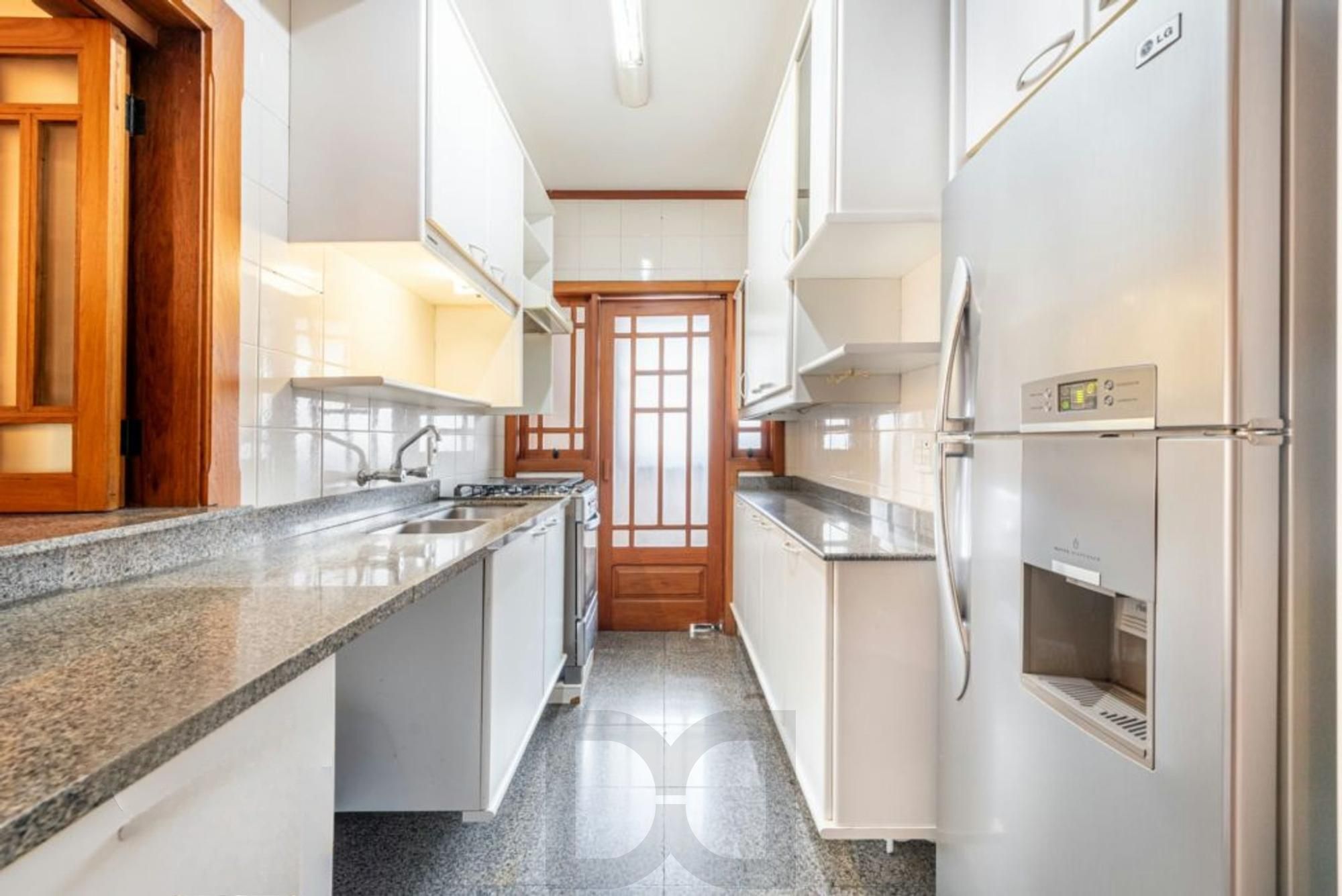 Apartamento à venda em Petrópolis com 153 m², 2 quartos, 1 suíte, 2 vagas — foto 7