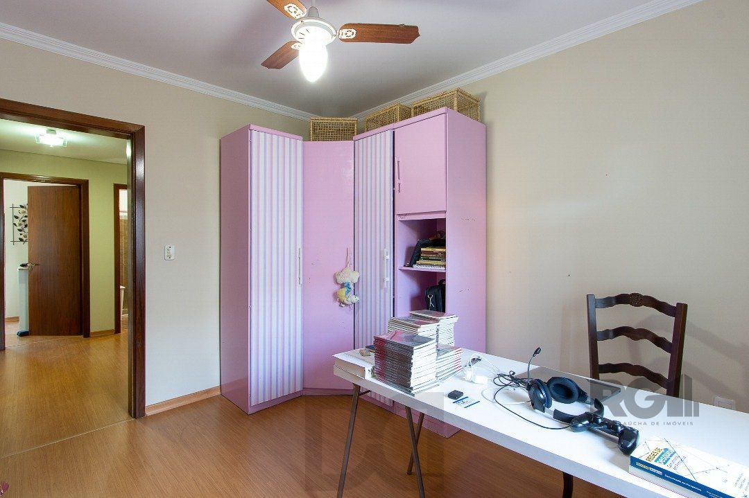 Casa para Venda - 300m², 5 dormitórios, sendo 1 suites, 4 vagas - Portal do Guarujá — foto 29