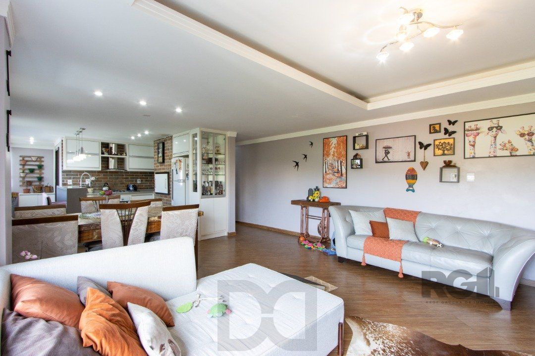 Apartamento reformado de 124m² privativos- 3 dormitórios sendo 1 suíte no bairro Medianeira — foto 3
