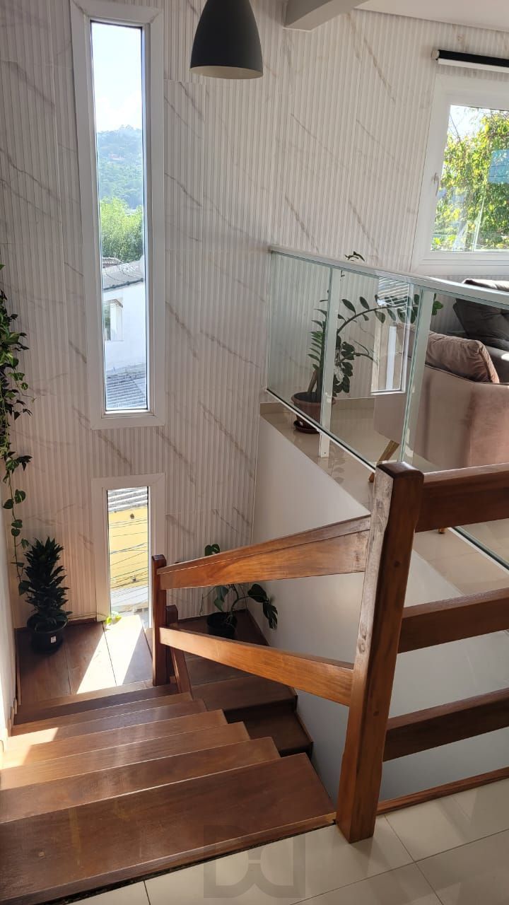 Sobrado de Alto Padrão na Vila Nova – 3 Dormitórios e 170 m² de Conforto e Estilo! — foto 6