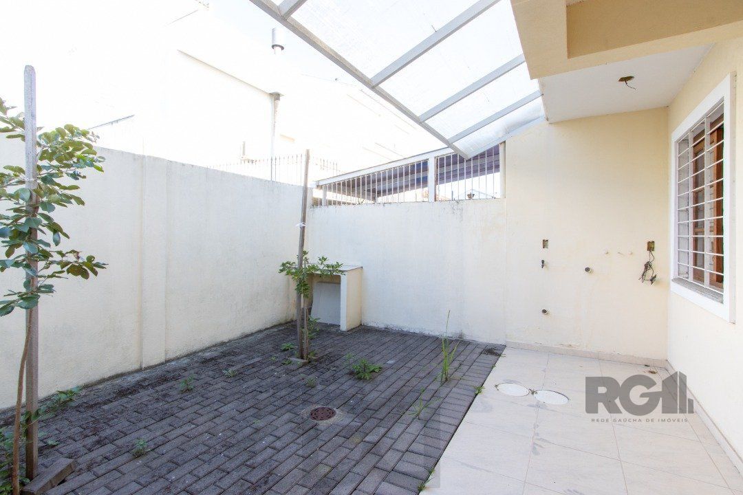 Casa para Venda - 120m², 3 dormitórios, sendo 1 suites, 1 vaga - Guarujá — foto 16