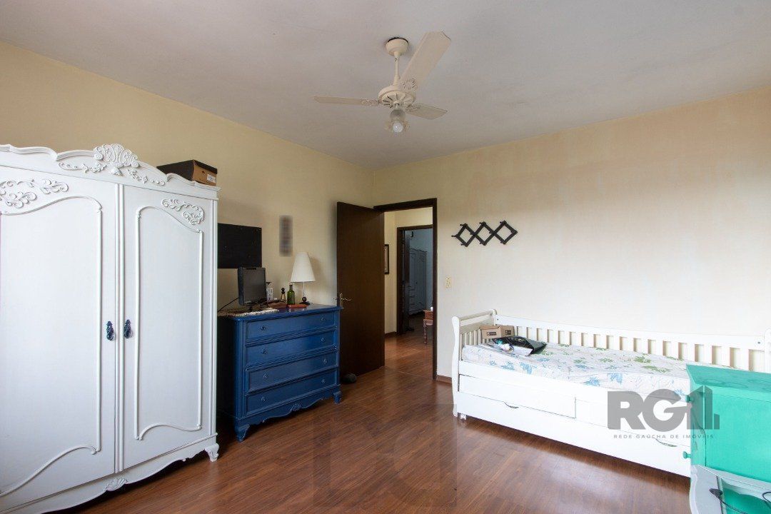 Casa para Venda - 200m², 3 dormitórios, sendo 1 suites, 3 vagas - Jardim Verde — foto 46