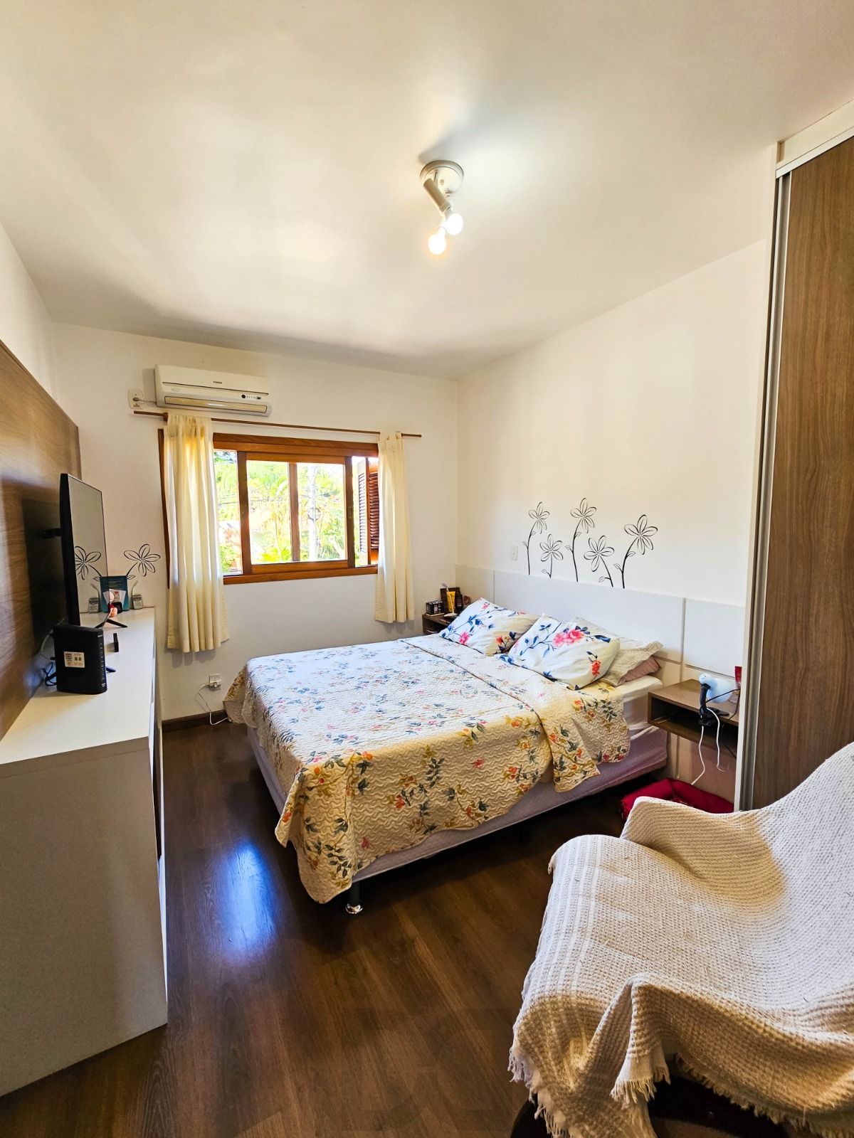 Casa 3 dormitórios I Suíte I Lareira - Bairro Tristeza — foto 31