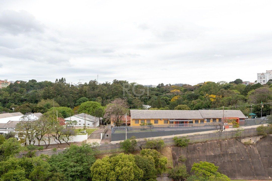 Cobertura para Venda - 302m², 4 dormitórios, sendo 1 suites, 3 vagas - Menino Deus — foto 43