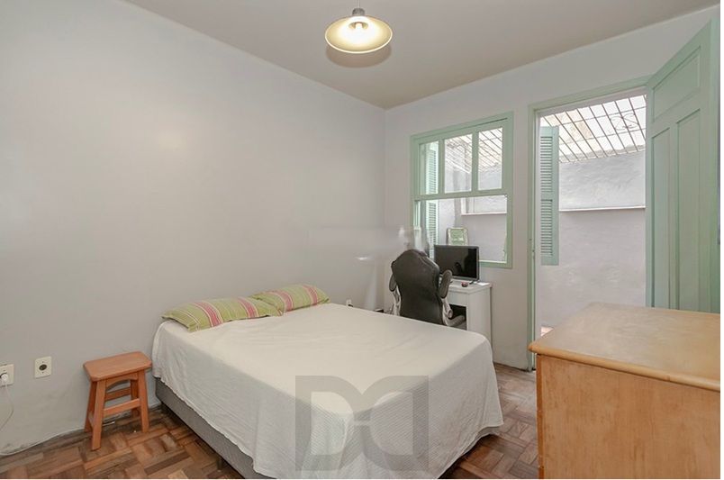 Apartamento de 2 dormitórios, 1 banheiro, no Bairro Rio Branco. — foto 8