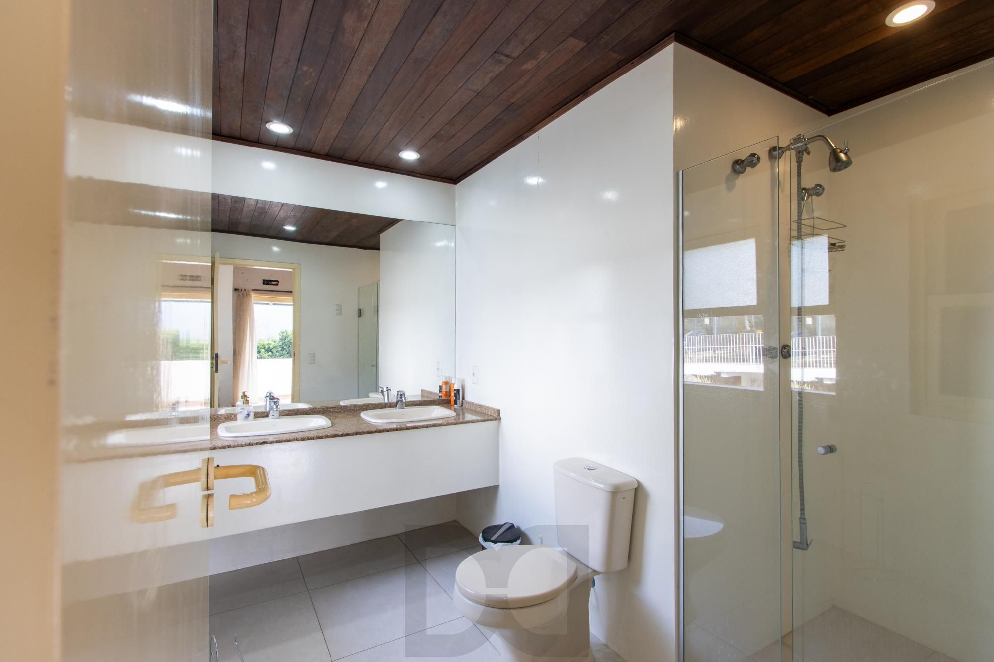 Casa com piscina Bairro Cristal — foto 23