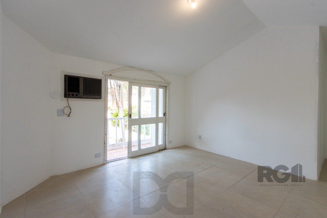 Casa para Venda - 337m², 3 dormitórios, sendo 1 suites, 3 vagas - Cristal — foto 40