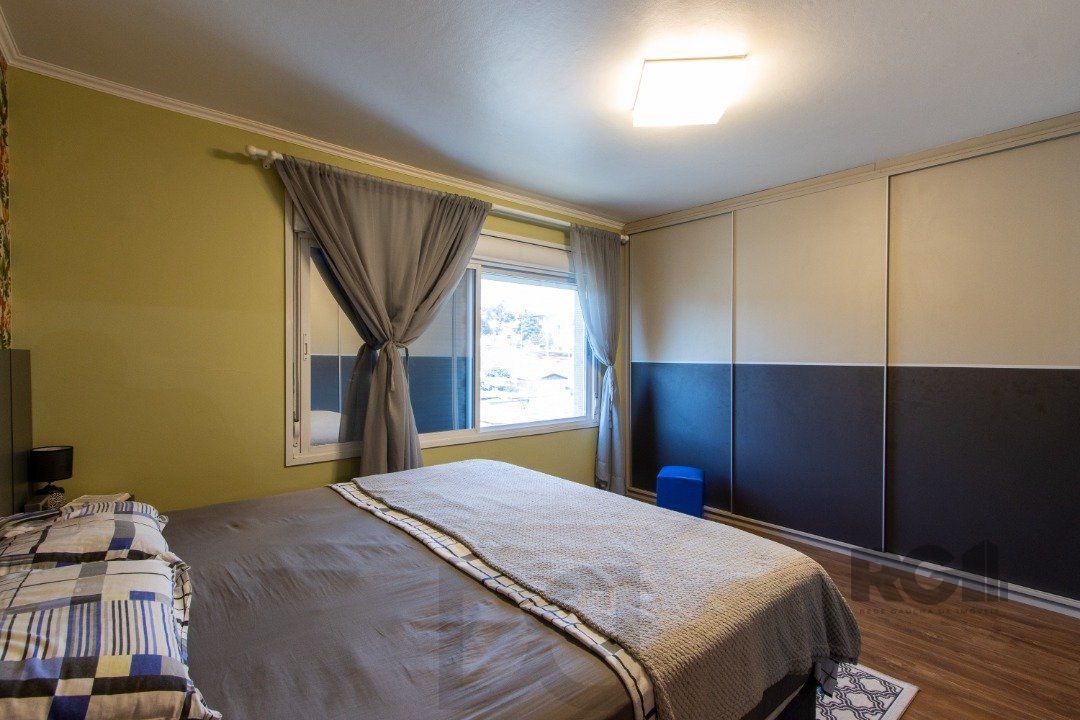 Apartamento reformado de 124m² privativos- 3 dormitórios sendo 1 suíte no bairro Medianeira — foto 21