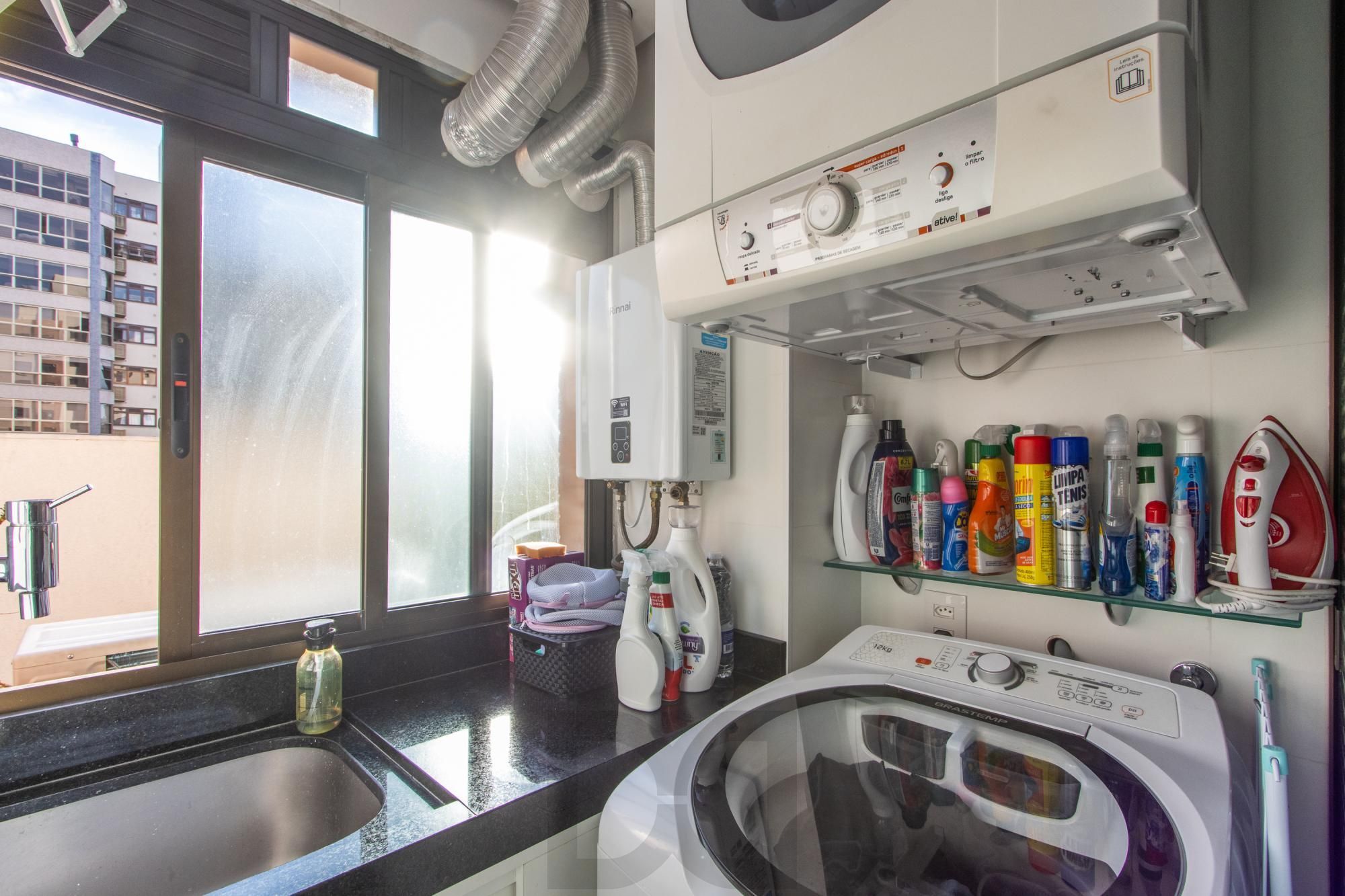 Apartamento no bairro Tristeza, Reformado e em ótimo estado! — foto 10