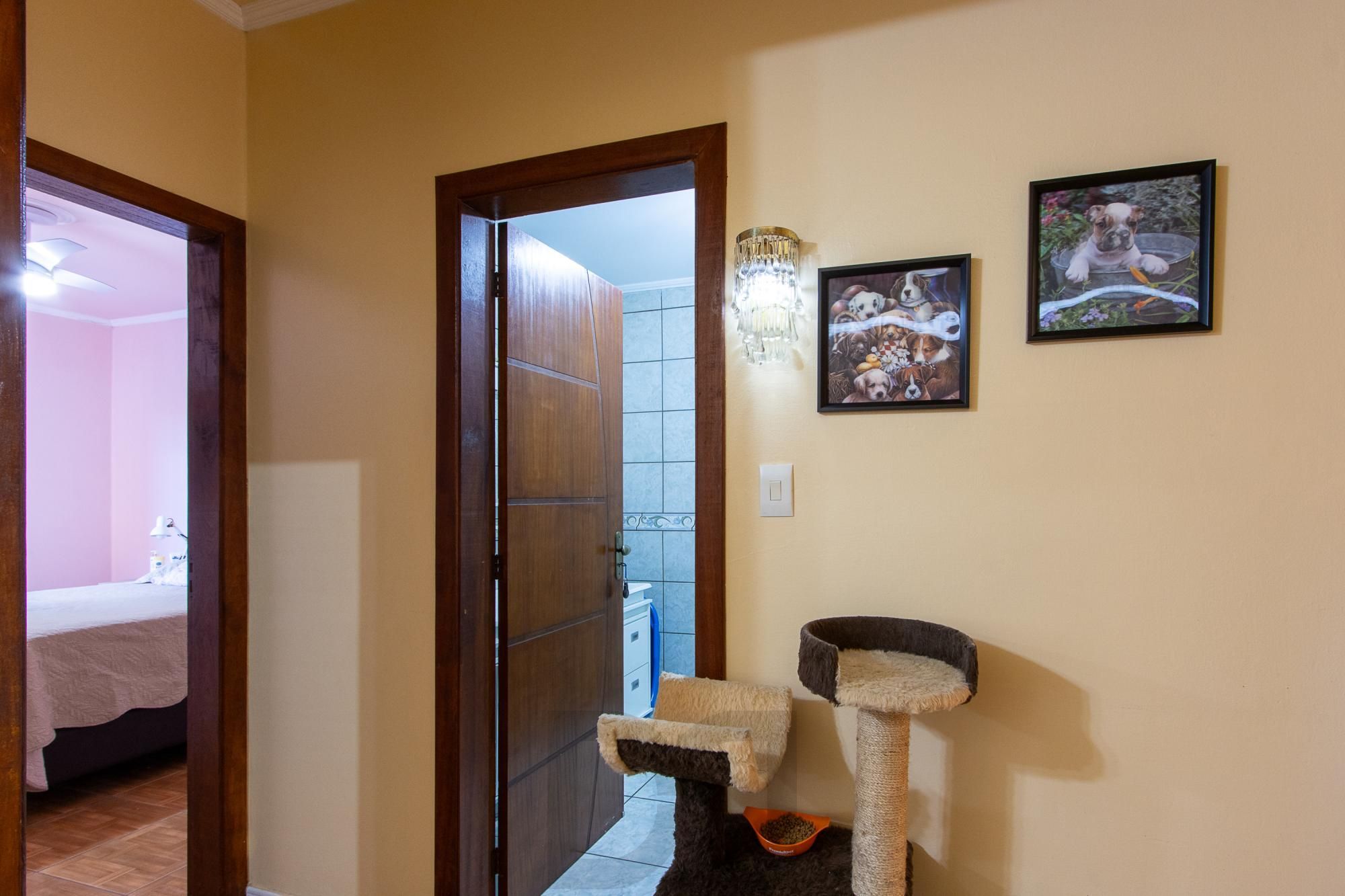 Apartamento de 2 dormitórios no bairro Medianeira. — foto 13