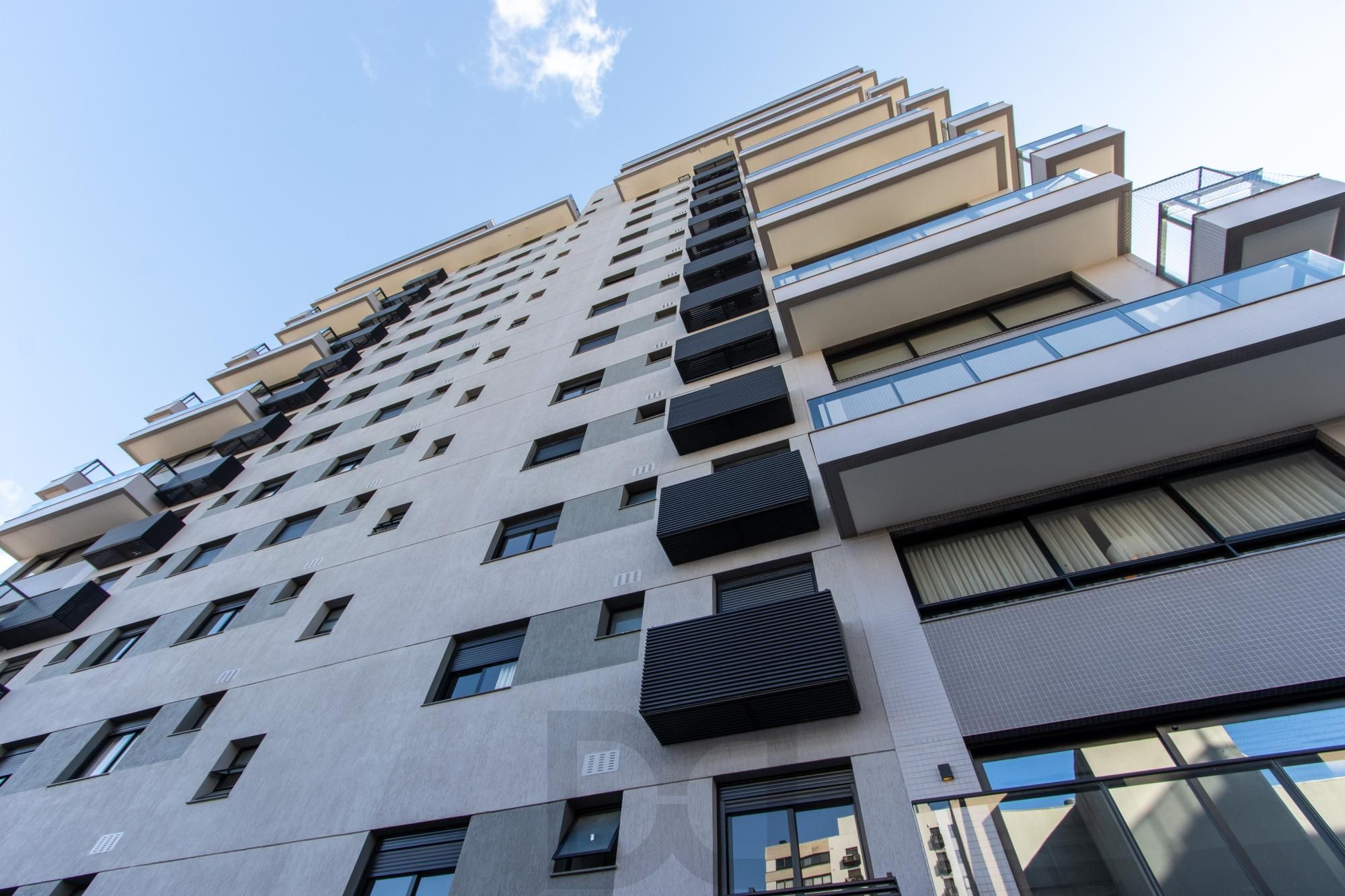 Apartamento 3dorm, sendo 1 suíte, 2 vagas - bairro Menino Deus — foto 44