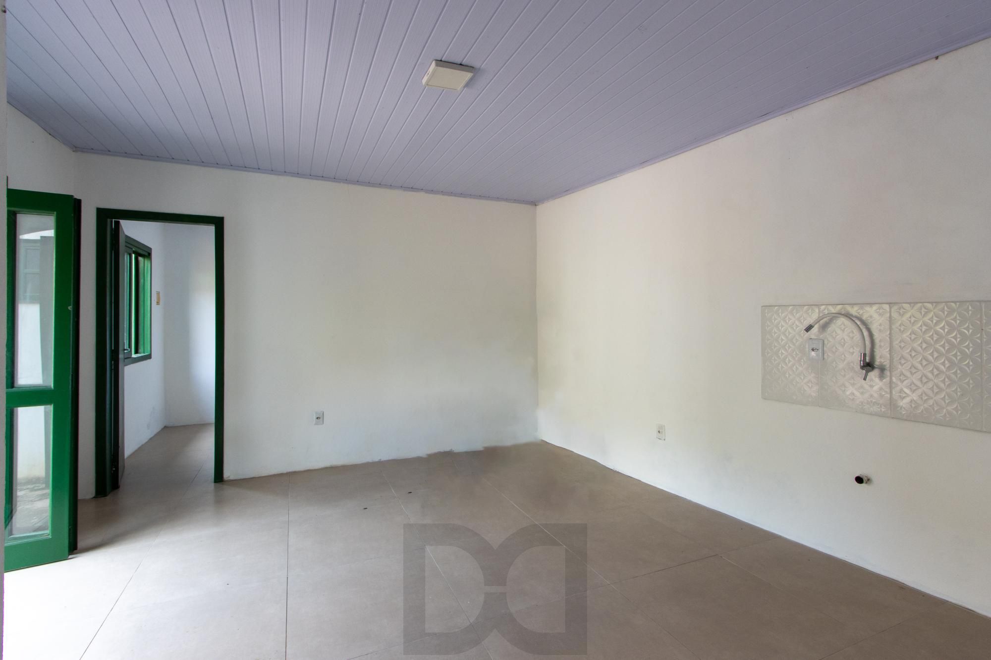 Terreno medindo 11 X 39,66 com 2 casas de alvenaria - Bairro Guarujá — foto 23