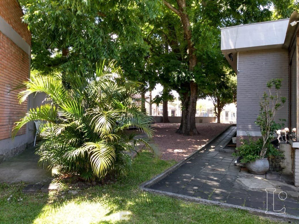 Casa para Venda - 300m², 5 dormitórios, sendo 1 suites, 1 vaga - Ipanema — foto 6
