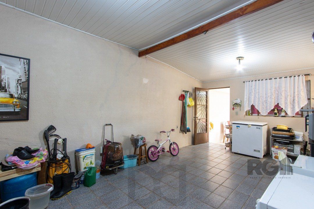 Sobrado, 3 quartos, 2 banheiros, pátio, 2 vagas, piscina - Bairro Vila Nova — foto 23