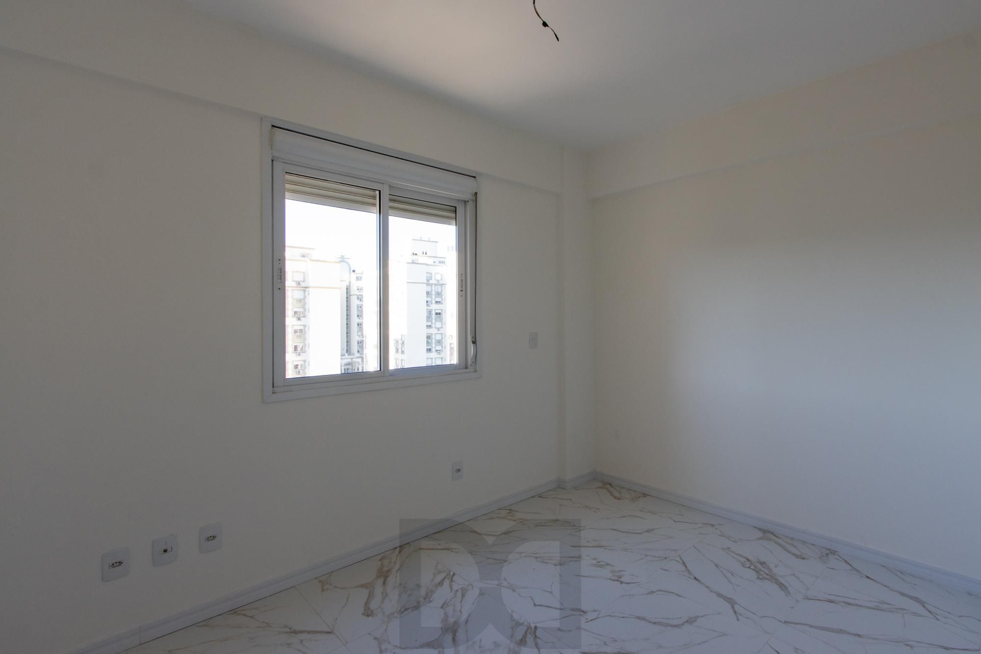 Apto com 3 dormitórios suíte e box coberto ( nunca habitado e reformado ) — foto 21