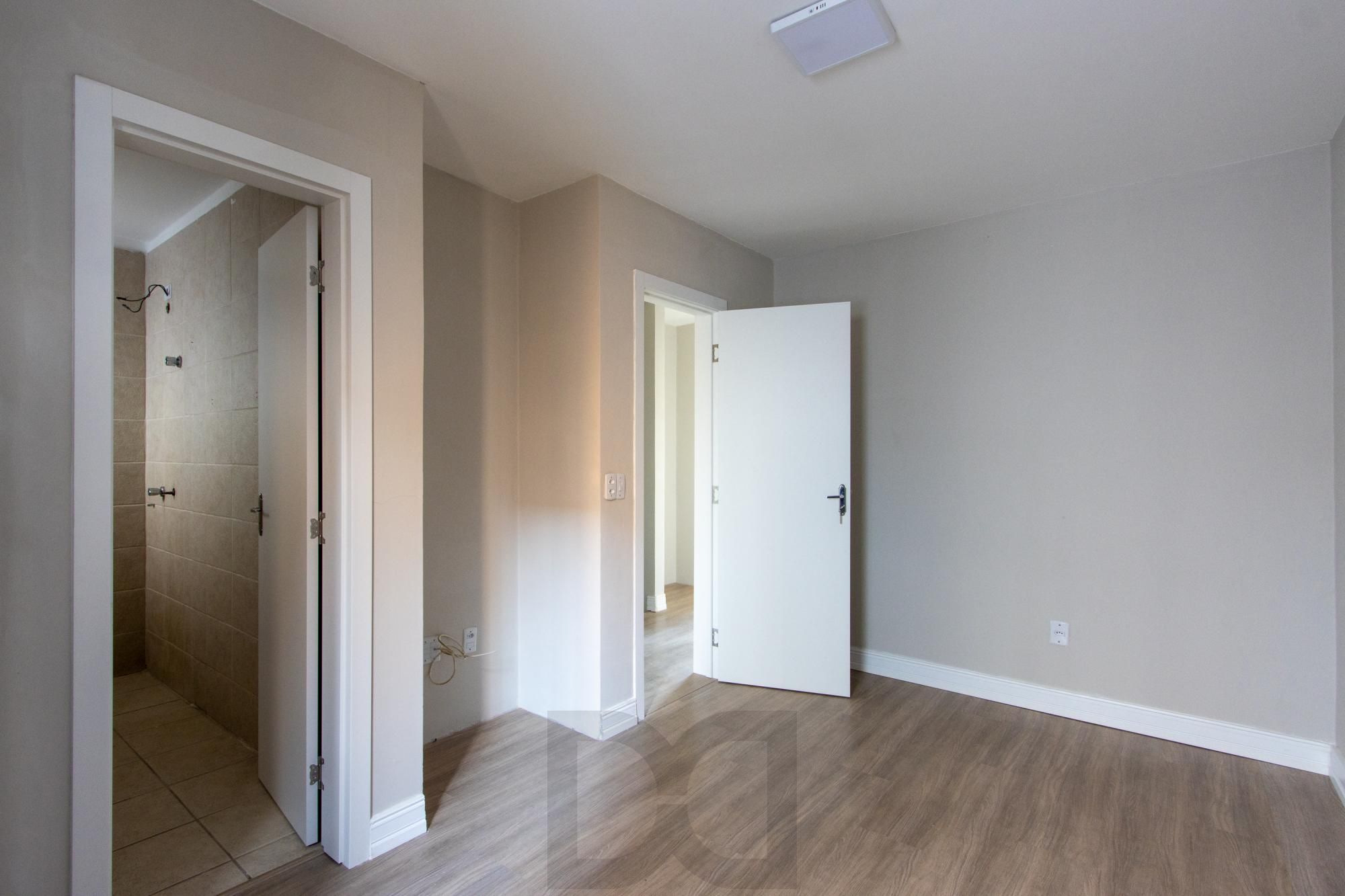 Casa 3 dormitórios, sendo 1 suíte, 2 vagas de garragem - bairro Ipanema — foto 34