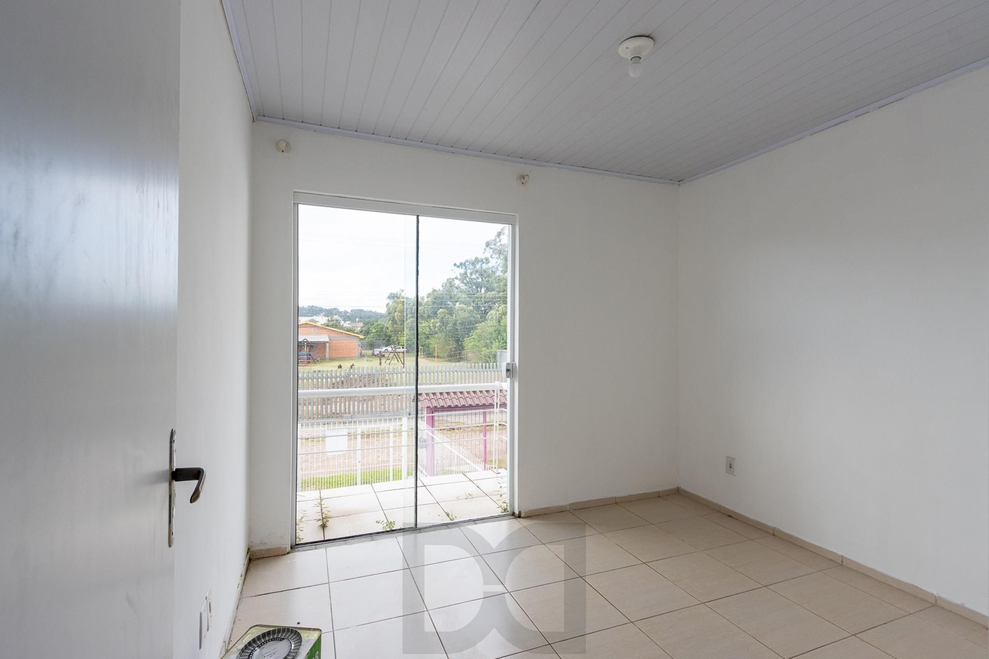 Casa (sobrado), 2 dormitórios, pátio - Bairro Hípica — foto 14