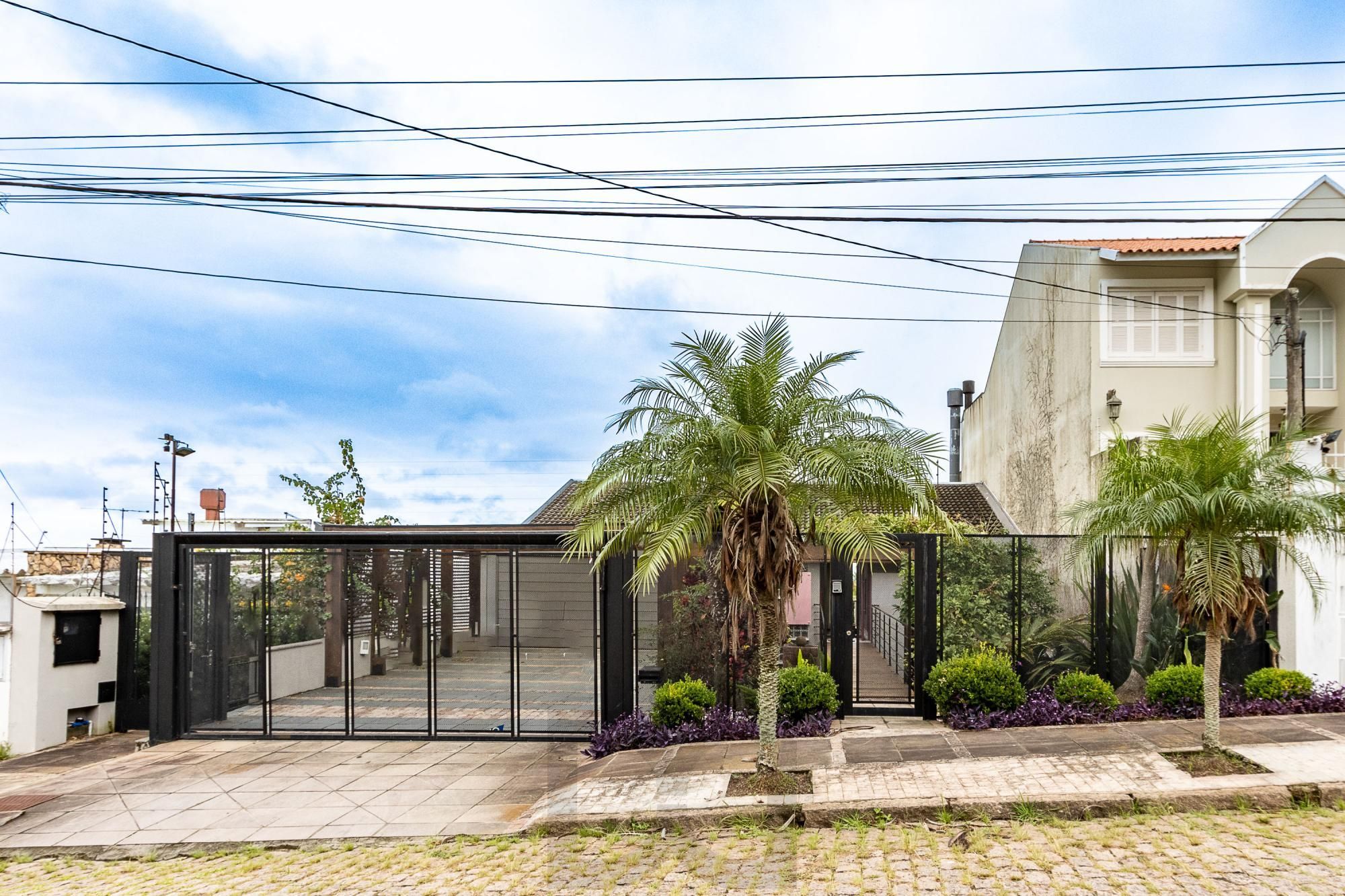 Casa com 4 dormitórios à venda, Jardim Isabel, Porto Alegre — foto 1