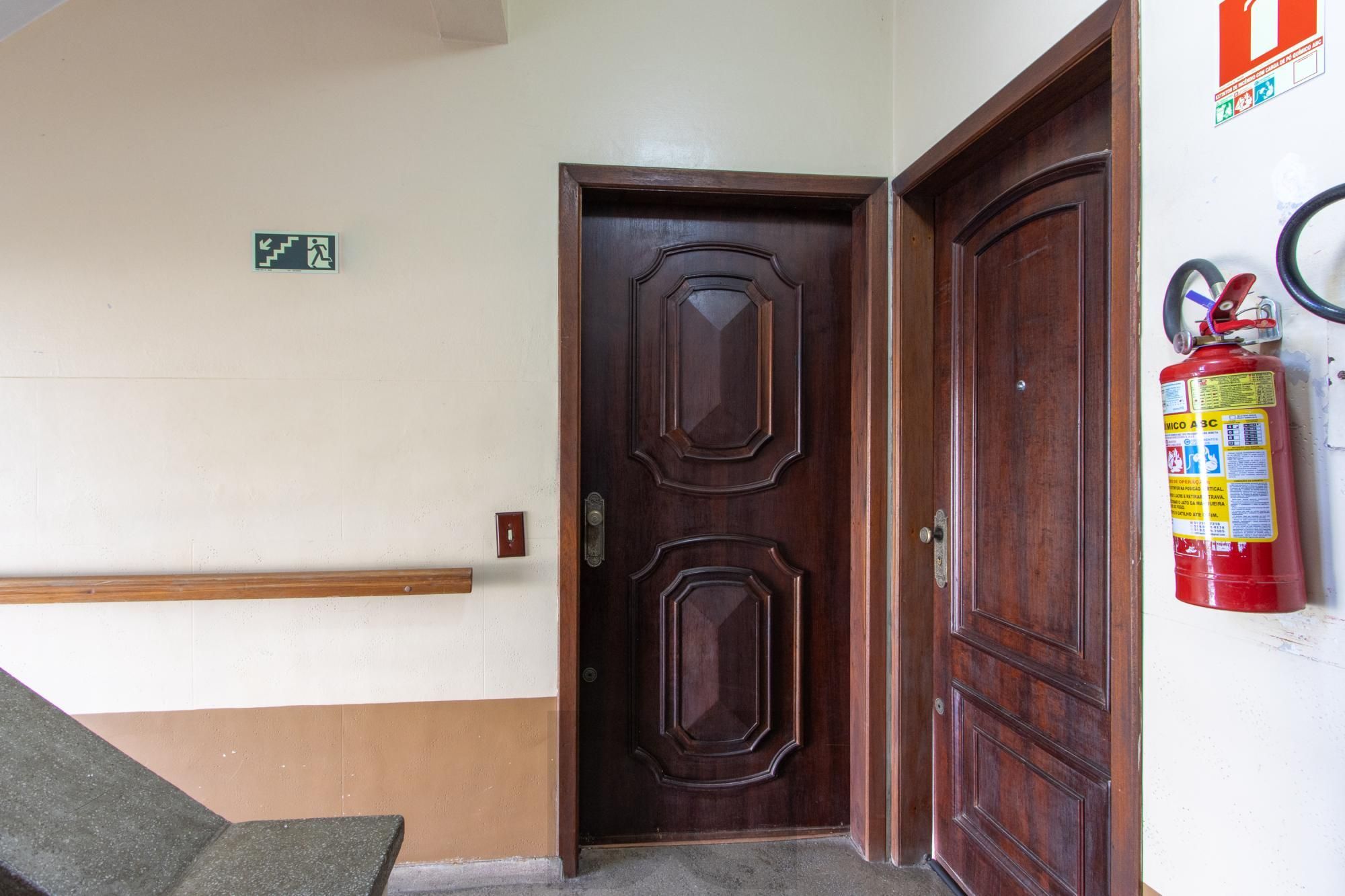 APARTAMENTO 2 DORMITORIOS 73M² 1 LANCE ESCADA — foto 32