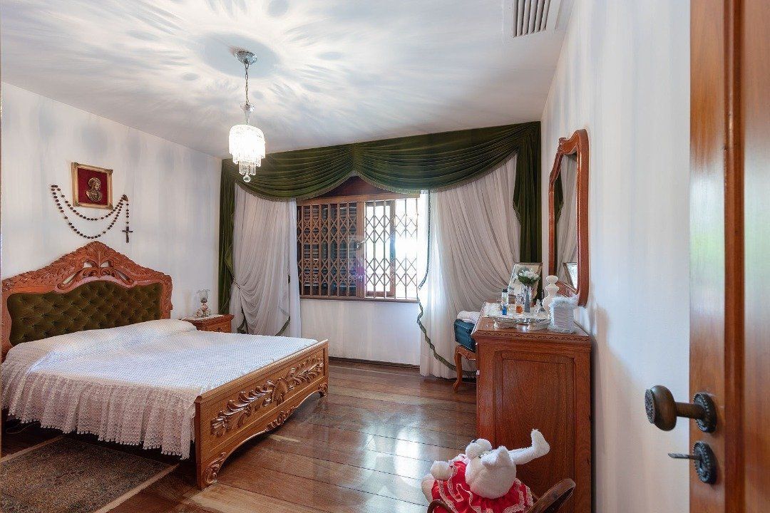 Casa para Venda - 725m², 4 dormitórios, sendo 1 suites, 4 vagas - Vila Assunção — foto 33