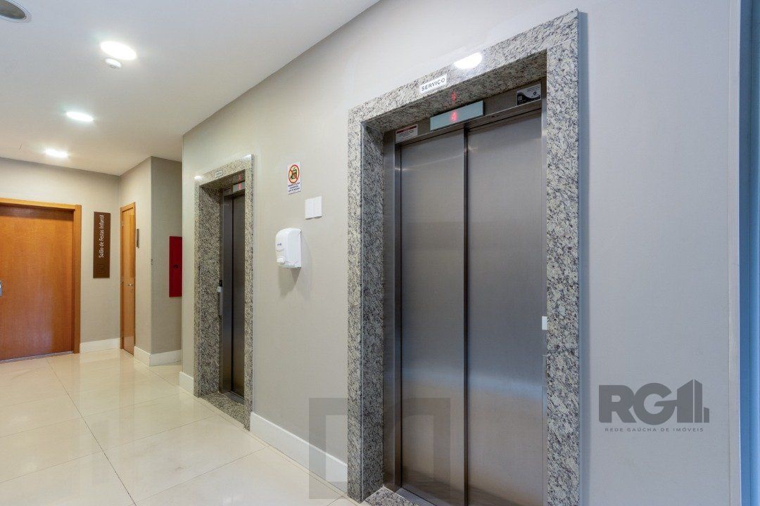 Apartamento em Porto Alegre, no bairro Cavalhada, com 3 dormitório(s), e 3 banheiros, à venda. — foto 26