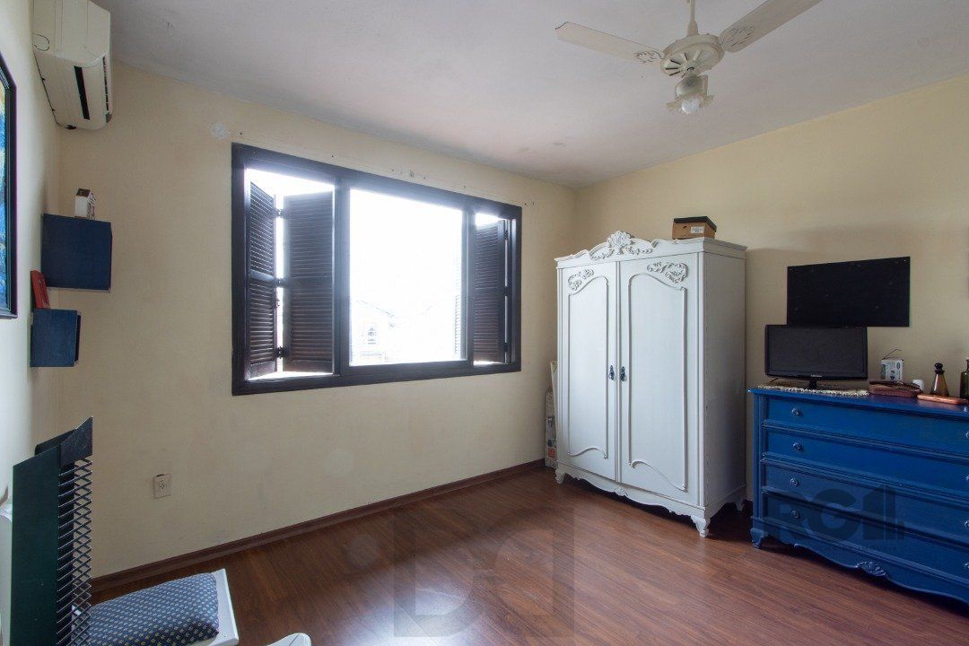 Casa para Venda - 200m², 3 dormitórios, sendo 1 suites, 3 vagas - Jardim Verde — foto 45