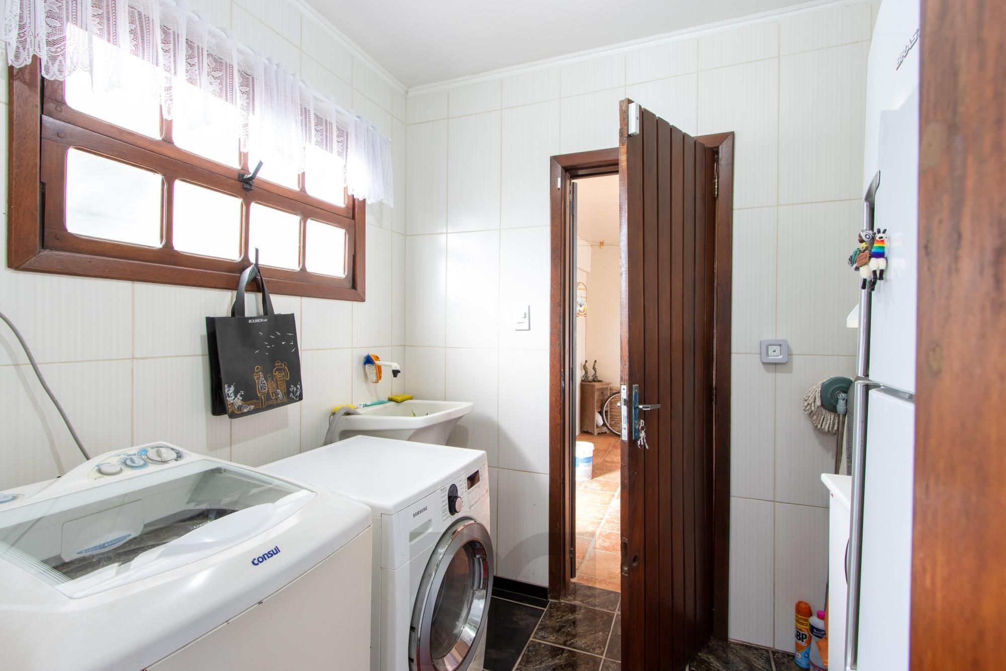 Casa em Vila Nova, Porto Alegre! Com 160m² de área privativa e um total de 899m² — foto 14