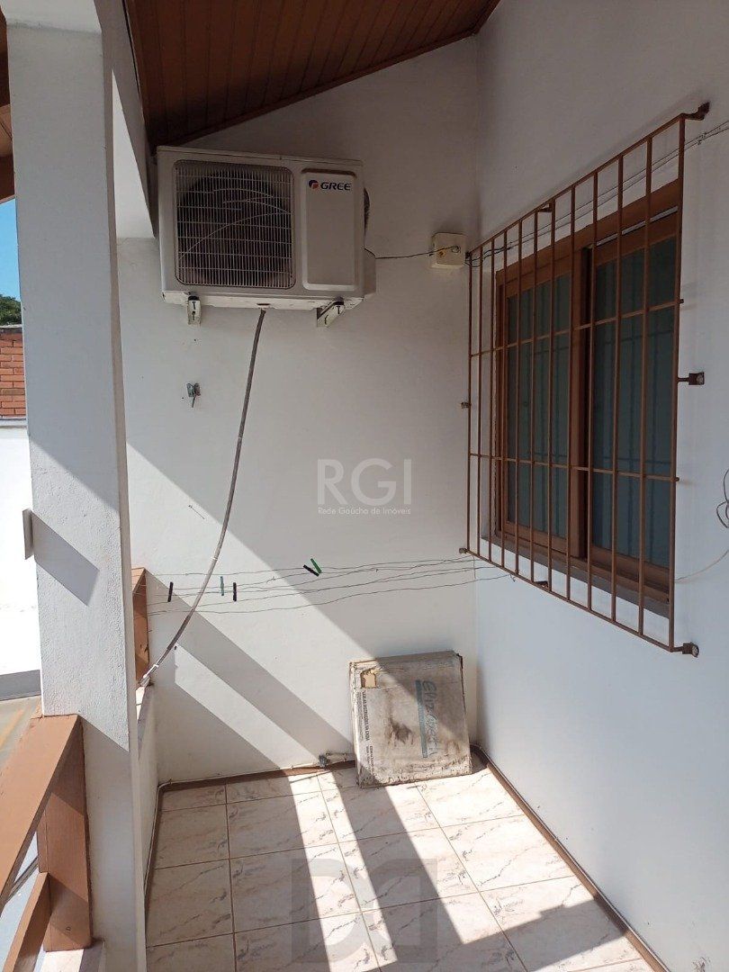 Casa para Venda - 180m², 3 dormitórios, sendo 1 suites, 2 vagas - Vila Nova — foto 9