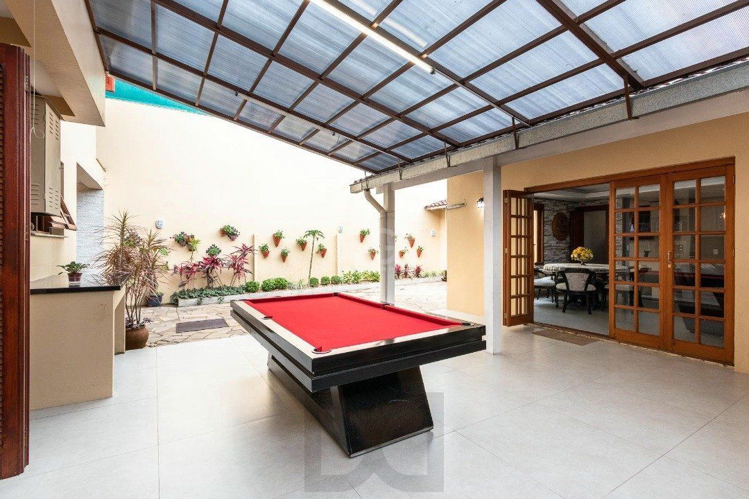 Casa para Venda - 293.76m², 3 dormitórios, sendo 1 suites, 6 vagas - Guarujá — foto 18