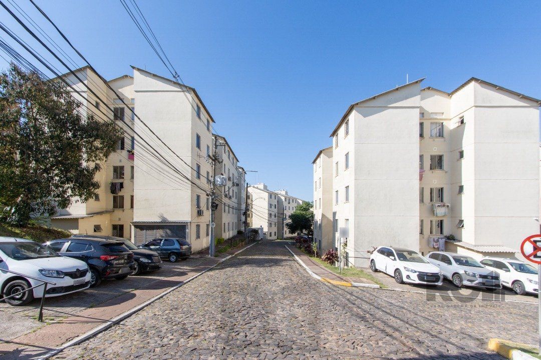 Apartamento semimobiliado com 2 dormitórios, banheiro social e 1vaga rotativa — foto 1
