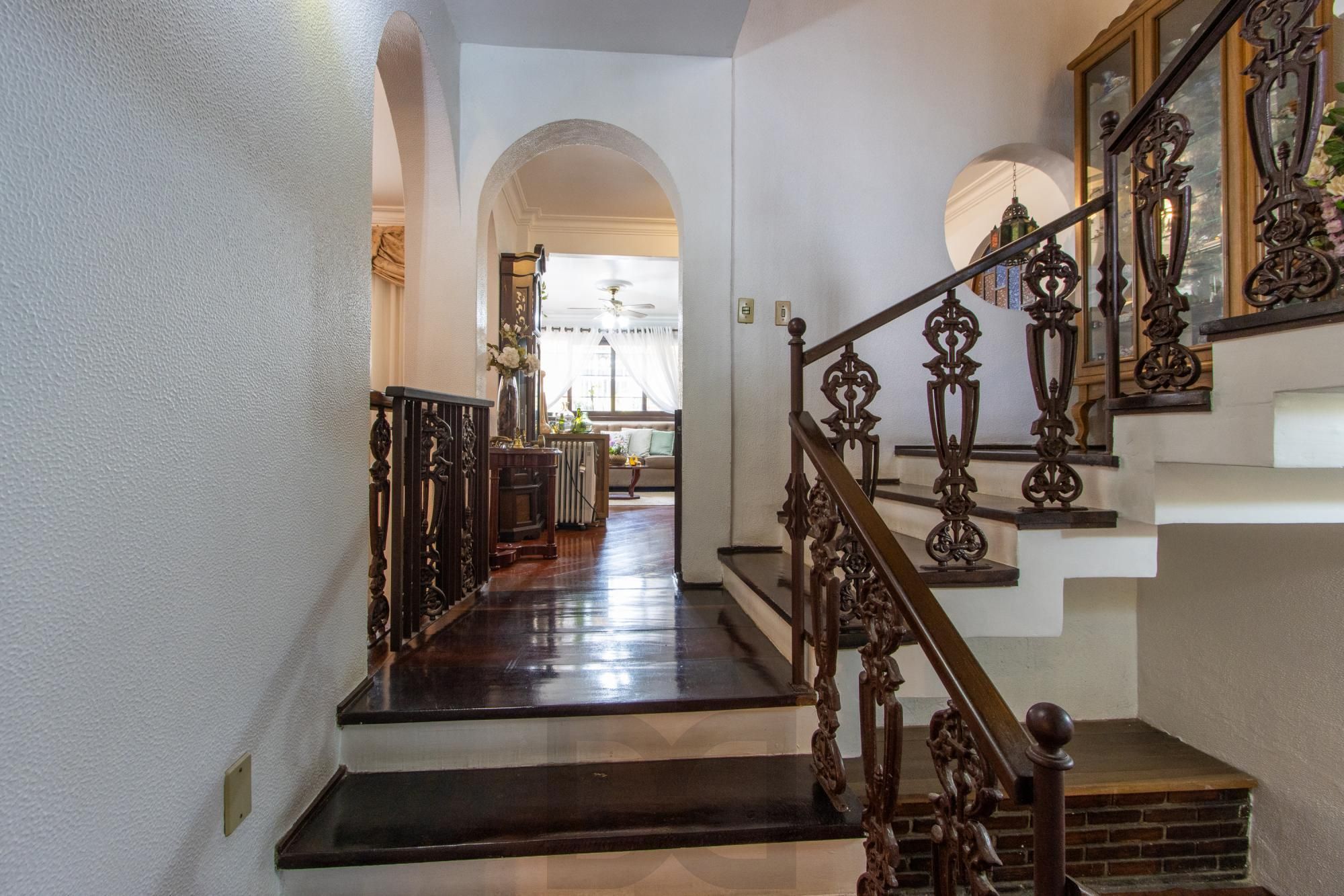 Casa para Venda - 485m², 4 dormitórios, sendo 1 suites, 3 vagas - Cristal — foto 14
