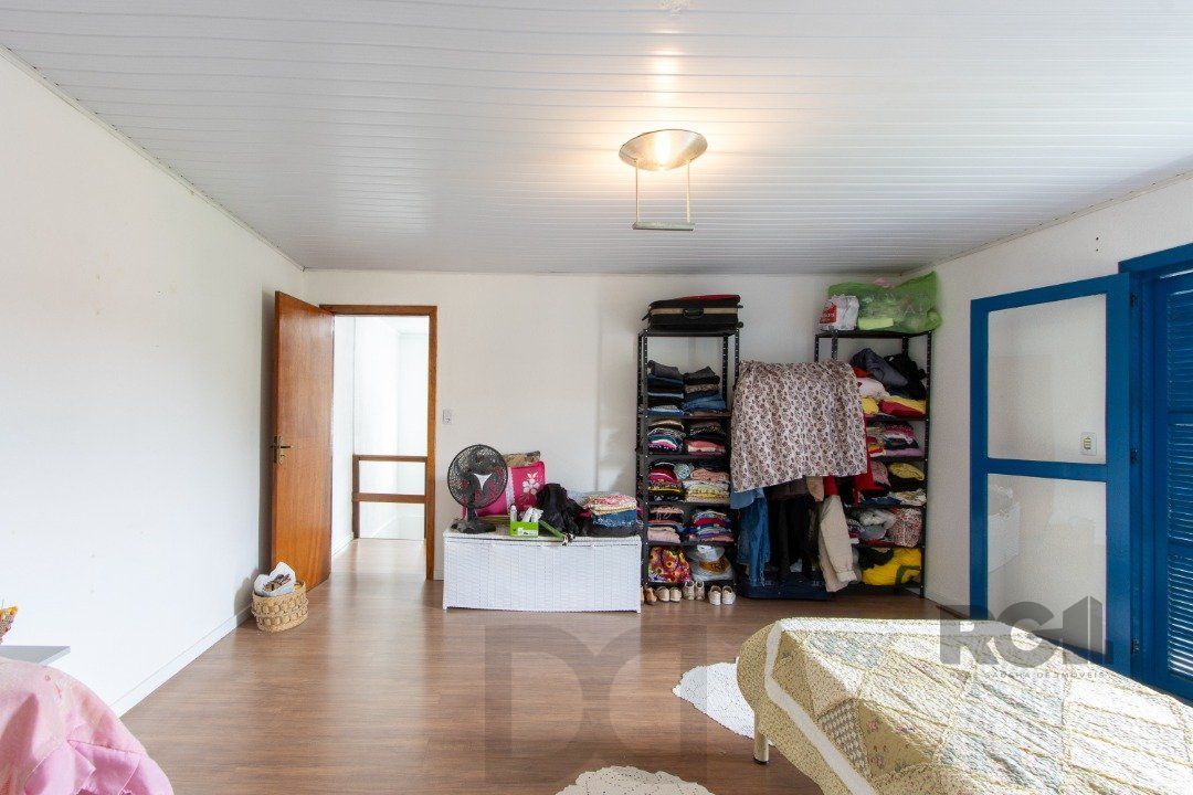 Casa térrea, 3 quartos, edícula, com 2 suites, pátio - Bairro Guarujá — foto 58