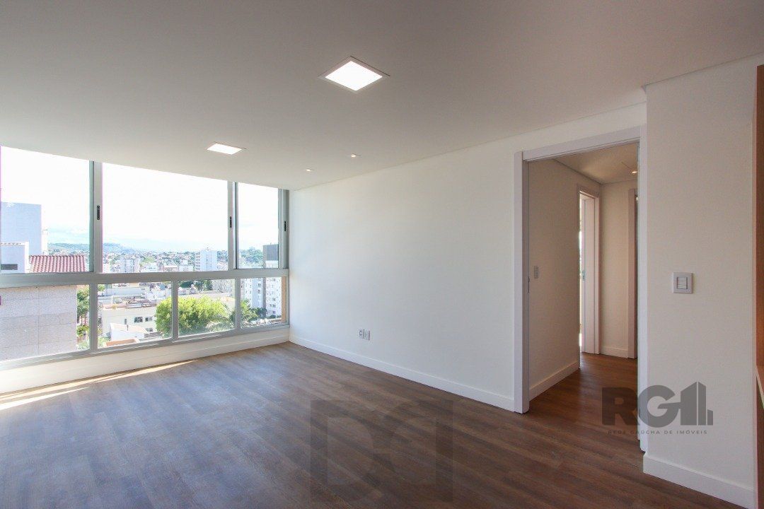 Apartamento em Porto Alegre no Bairro Petrópolis, de 2 quartos, semi mobiliado. — foto 3