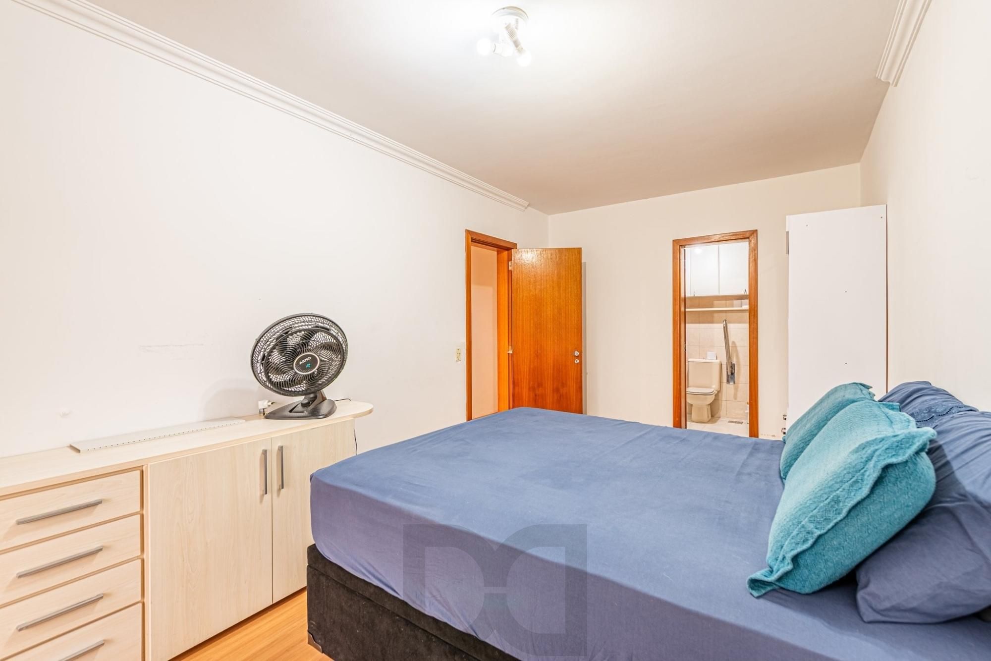 Apartamento com 3 quartos, no bairro Menino Deus — foto 19
