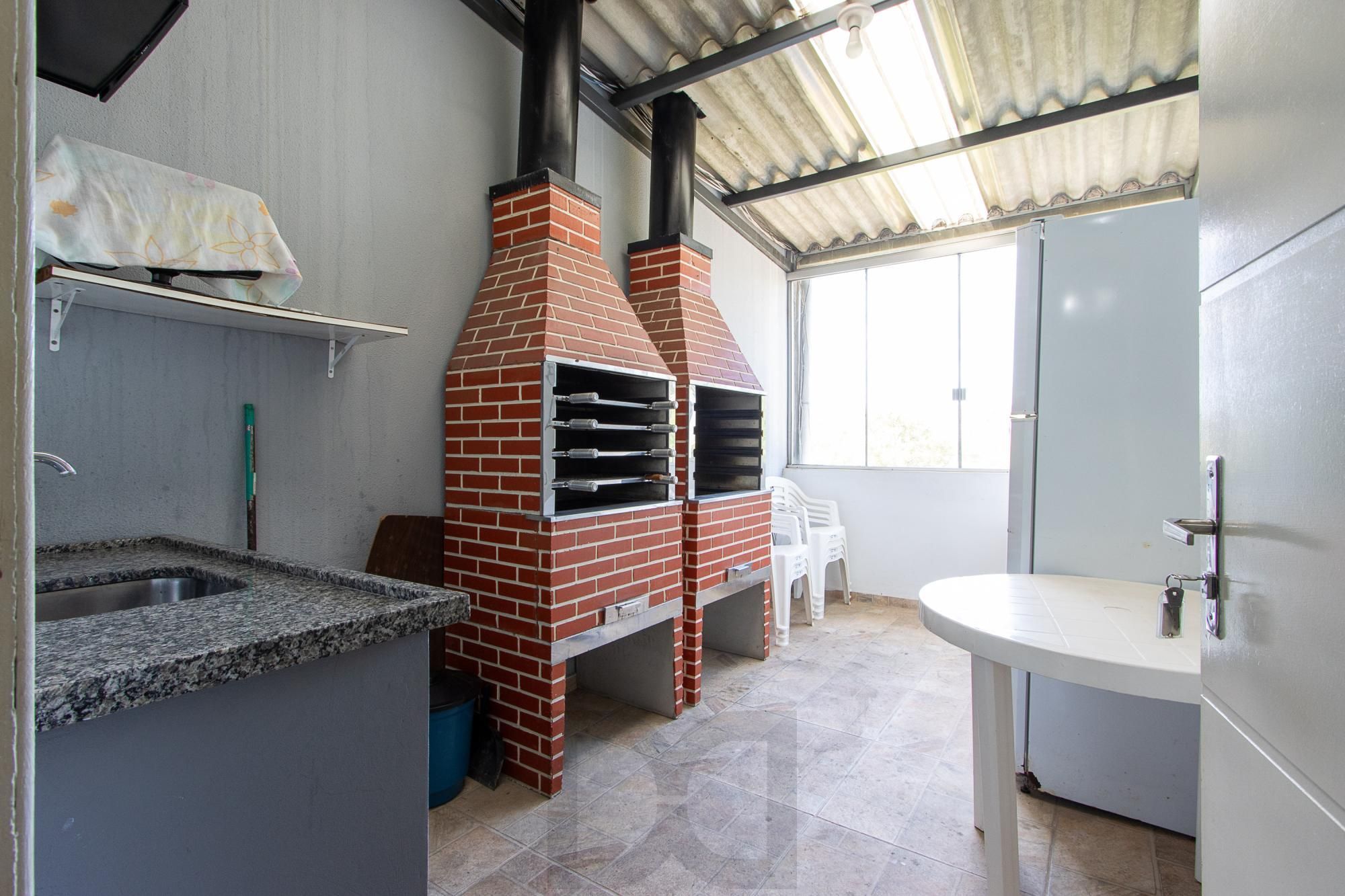 Apartamento com 1 quarto com vaga coberta e escriturada no bairro Cristal. — foto 21
