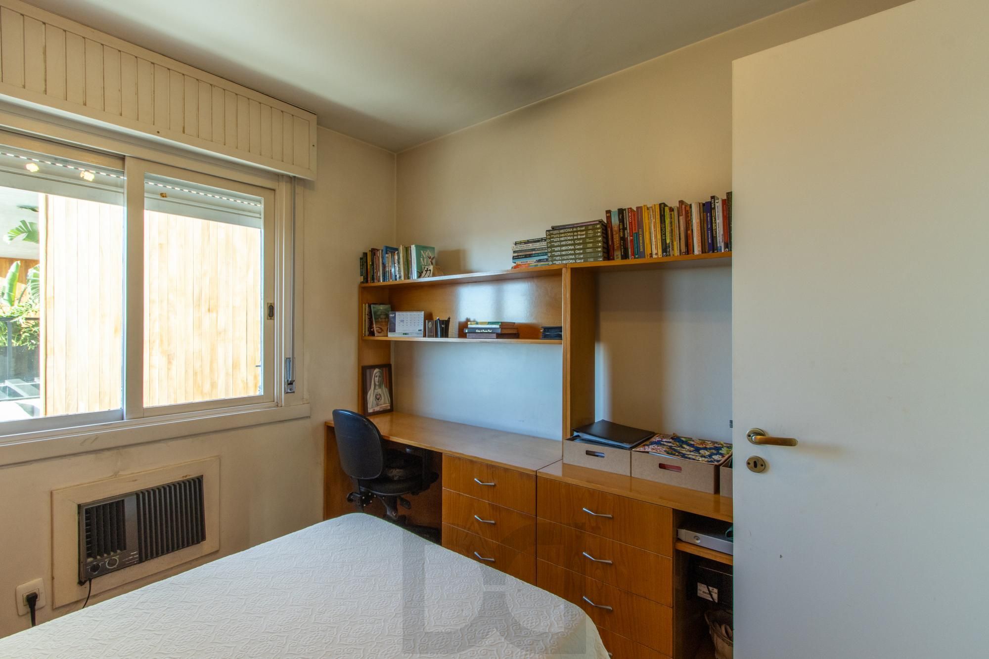 APARTAMENTO 3 DORMITÓRIOS - Vista permanente do Guaíba (menor custo benefício por M2). Somente 25 passos da orla. — foto 21