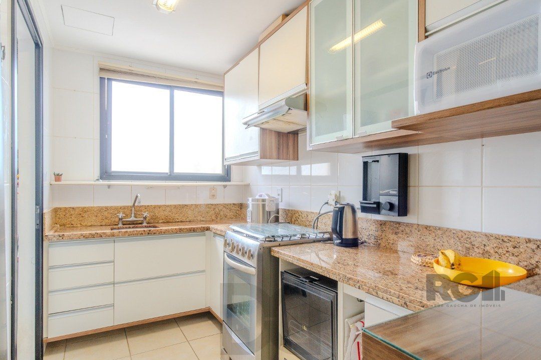 Cobertura Horizontal, 3 quartos, 1 suite, piscina, condominio com infra, 2 vagas - Bairro Tristeza — foto 13