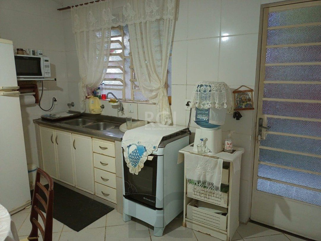 Casa para Venda - 220m², 3 dormitórios, sendo 1 suites, 1 vaga - Camaquã — foto 29