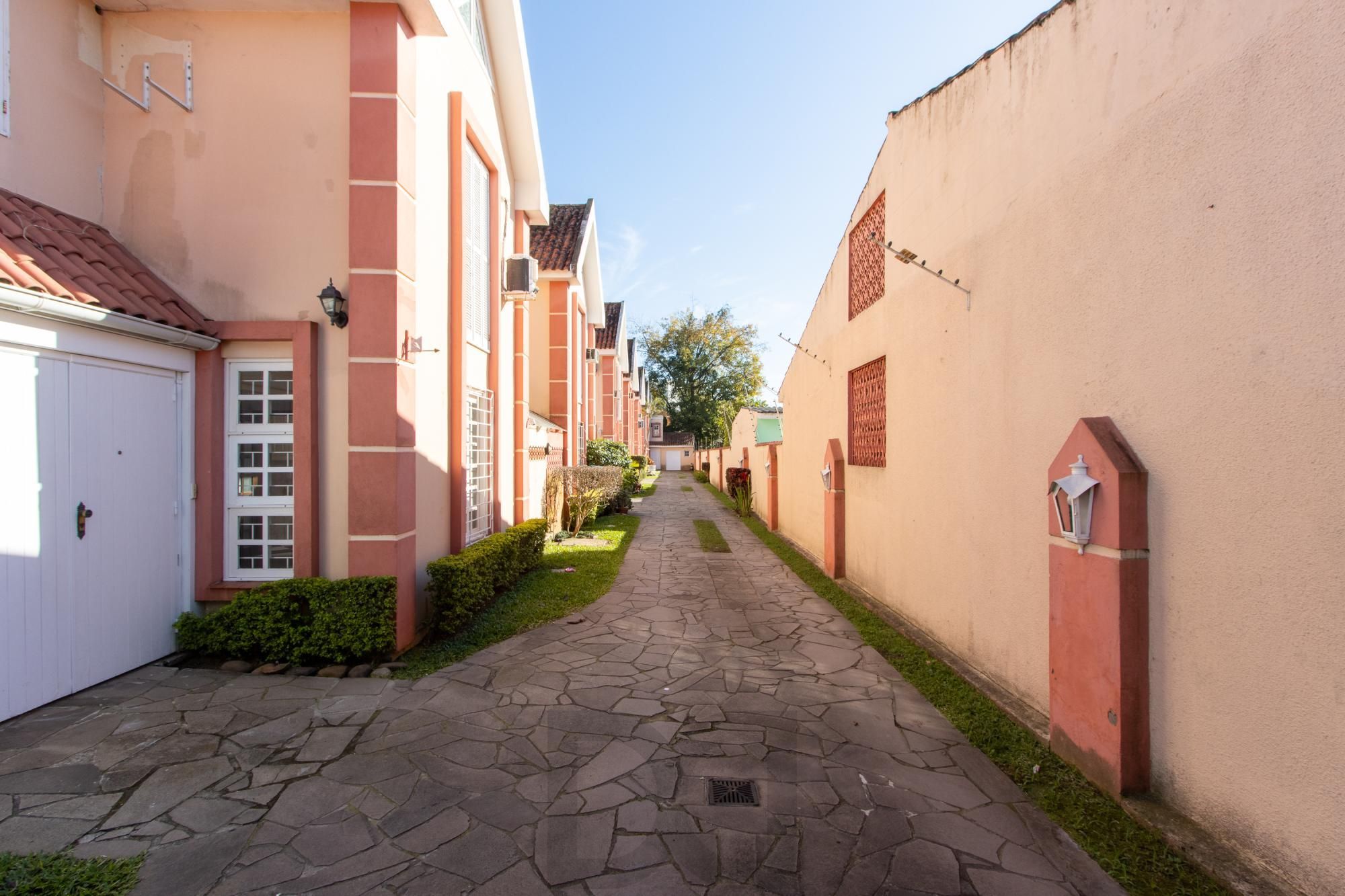 Casas de Condomínio para venda com Churrasqueira e 3 quartos, 145 — foto 2