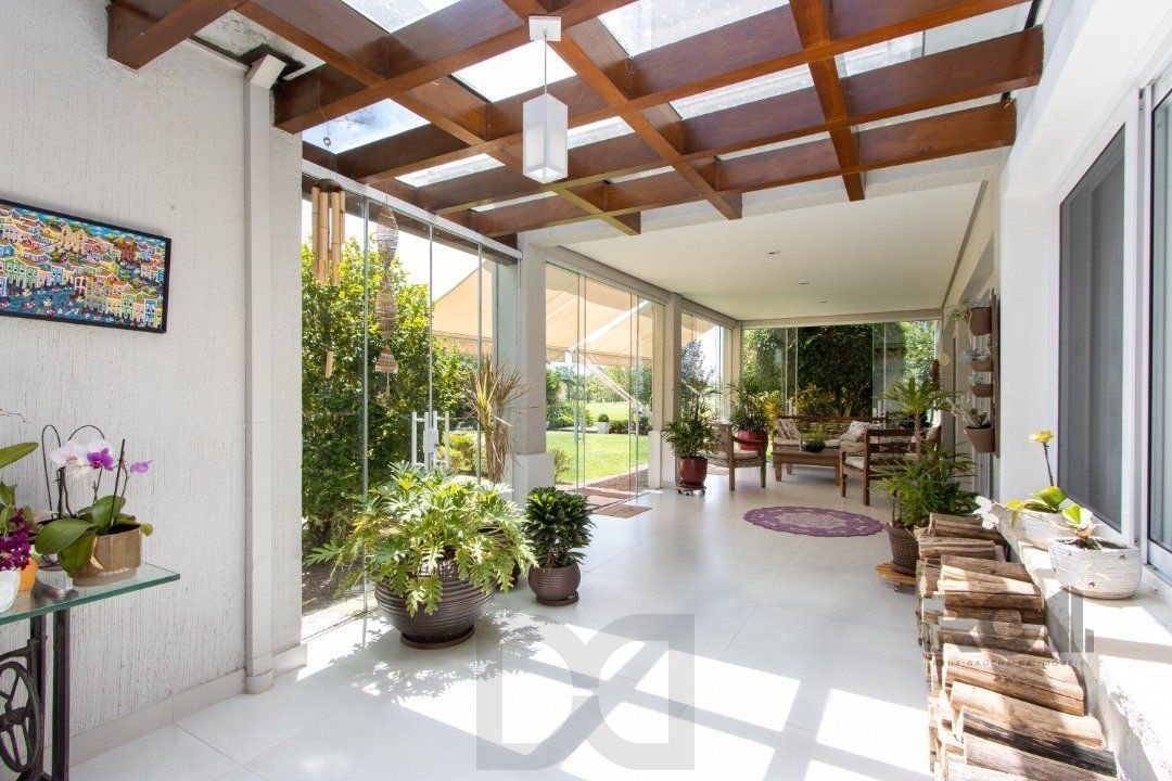 Excelente residência no Condomínio Terra Ville com aproximadamente 474,74m² privativos. — foto 40