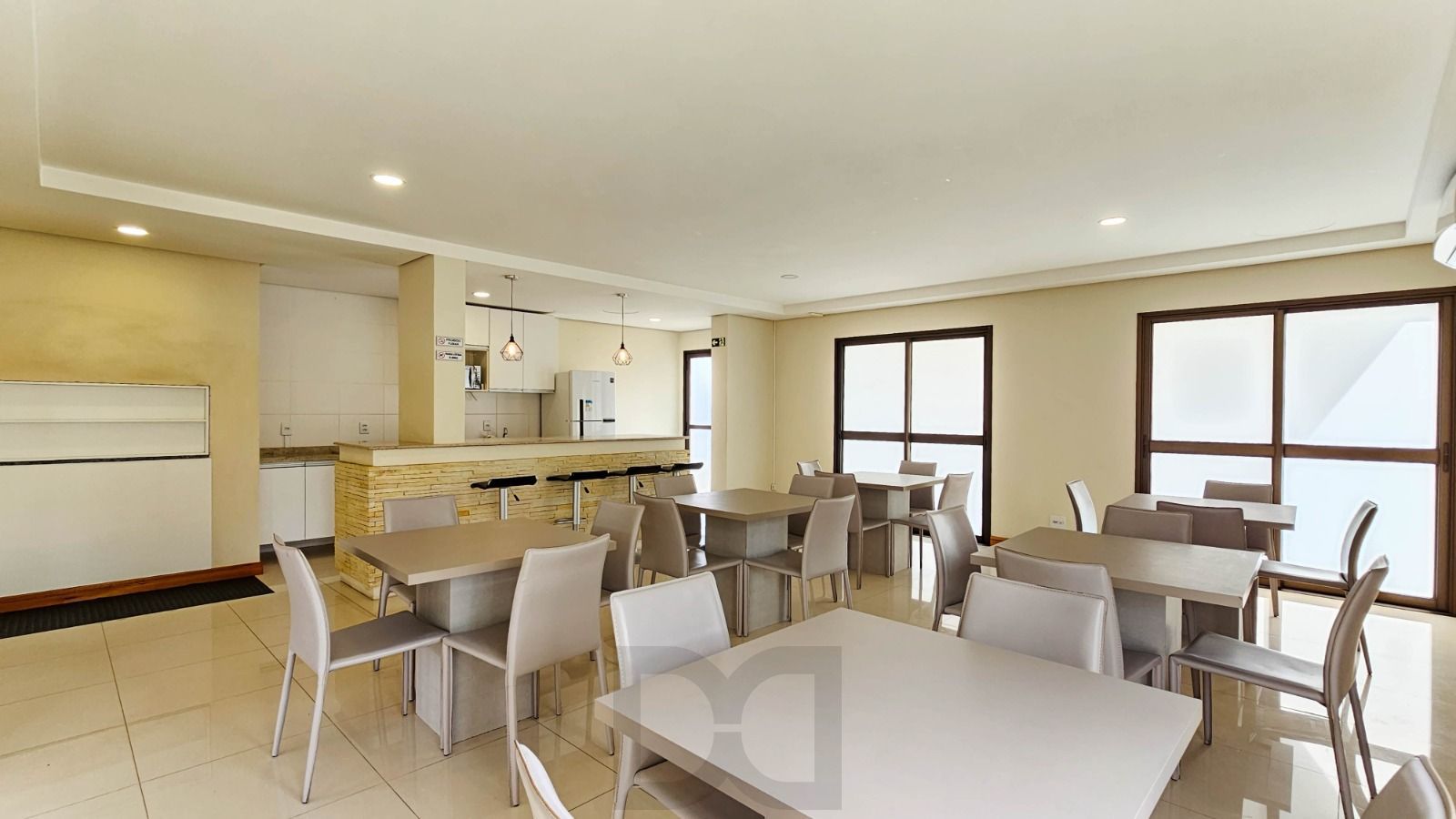 Apartamento no Condomínio Live It, 2 dormitórios, suíte, churrasqueira, vaga coberta. — foto 20