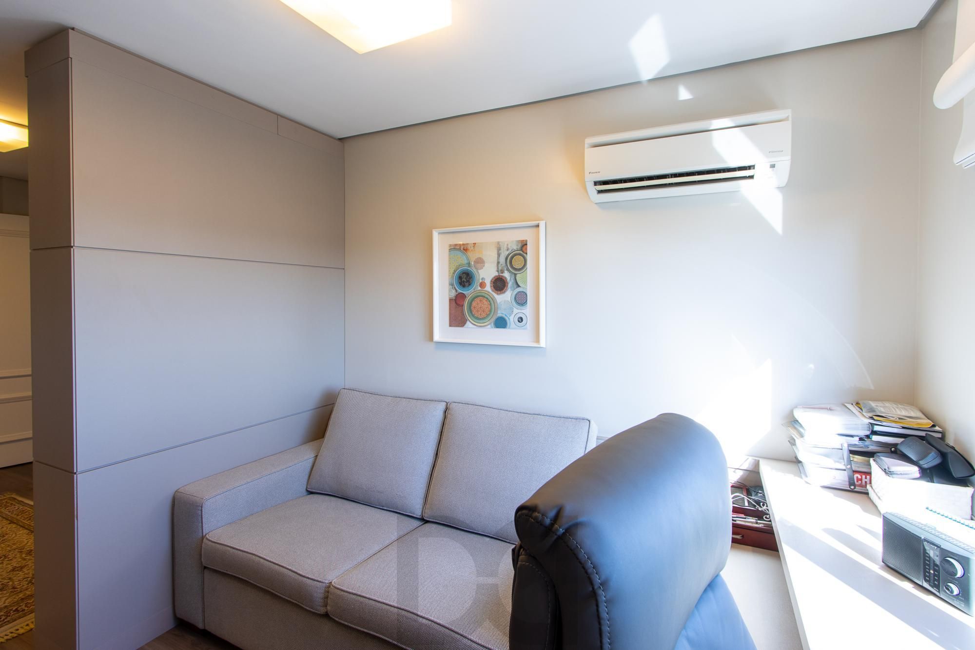Excelente apartamento de 3 dormitórios, 1 suíte e 2 vagas no bairro Tristeza. — foto 22