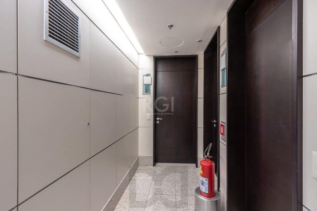 Conjunto/Sala para Venda - 210m², 0 dormitórios, 5 vagas - Cristal — foto 27