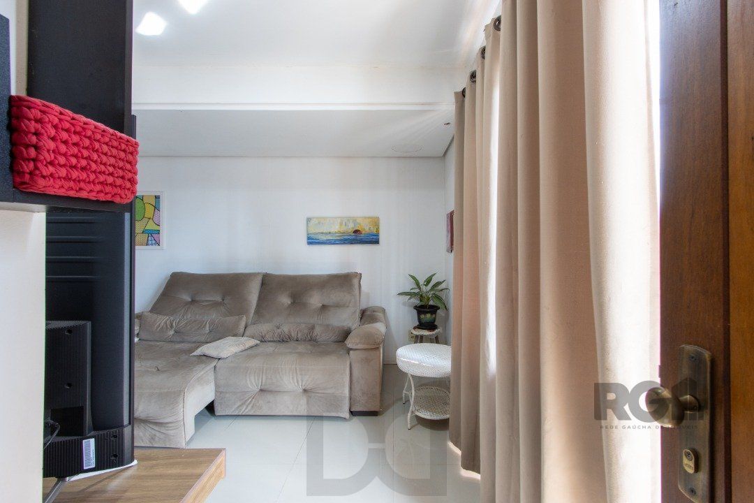 Excelente oportunidade de casa à venda em condomínio fechado no Reserva Guarujá, localizado na Avenida da Serraria em Porto Alegre. — foto 5