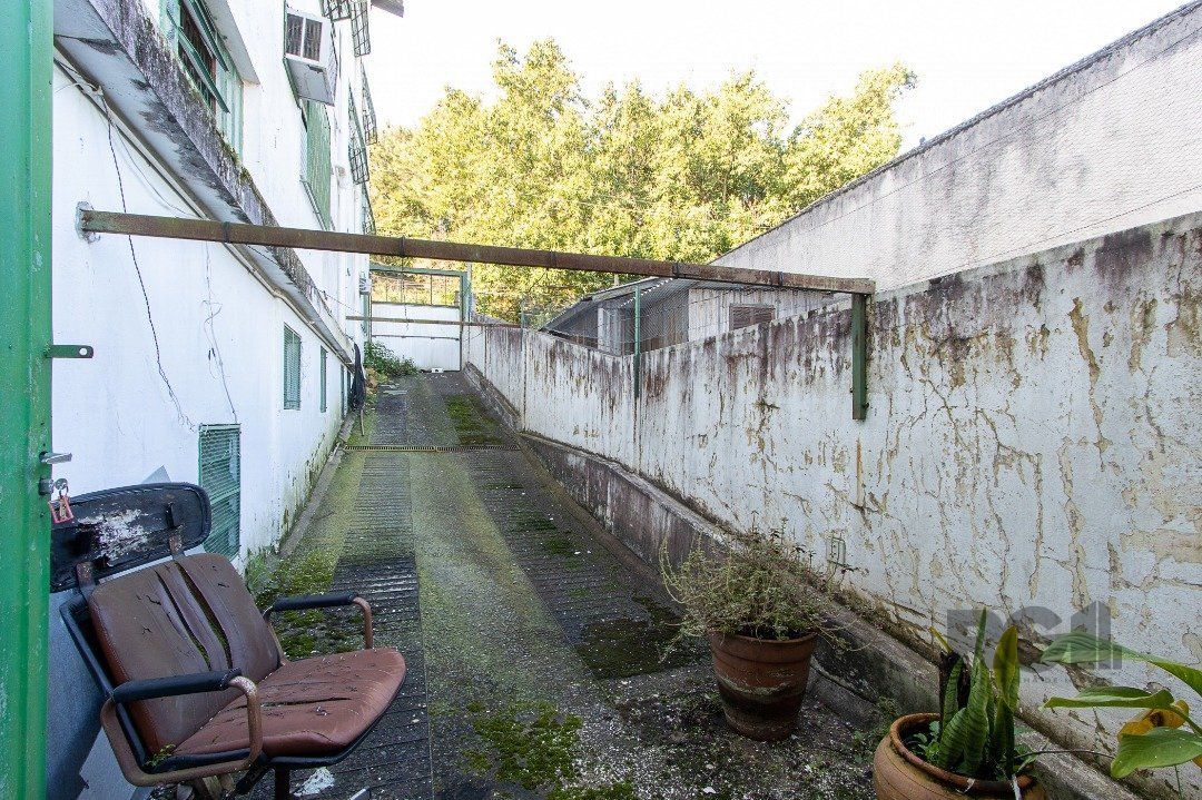 Prédio com 1063m², distribuídos em quatro pavimentos — foto 109