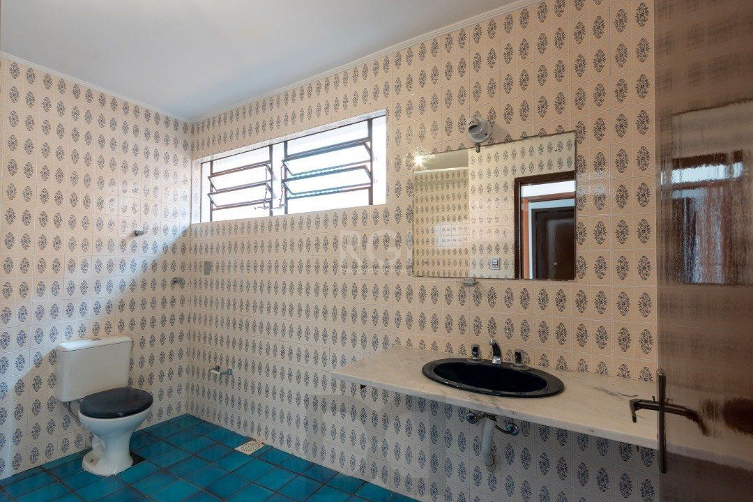 Casa para Venda - 454.7m², 5 dormitórios, sendo 1 suites, 8 vagas - Teresópolis — foto 15