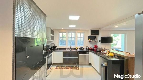 Casa em Condomínio na Pedra Redonda | 4 Dormitórios | 297m² | 4 Vagas | Solar Biarritz — foto 9