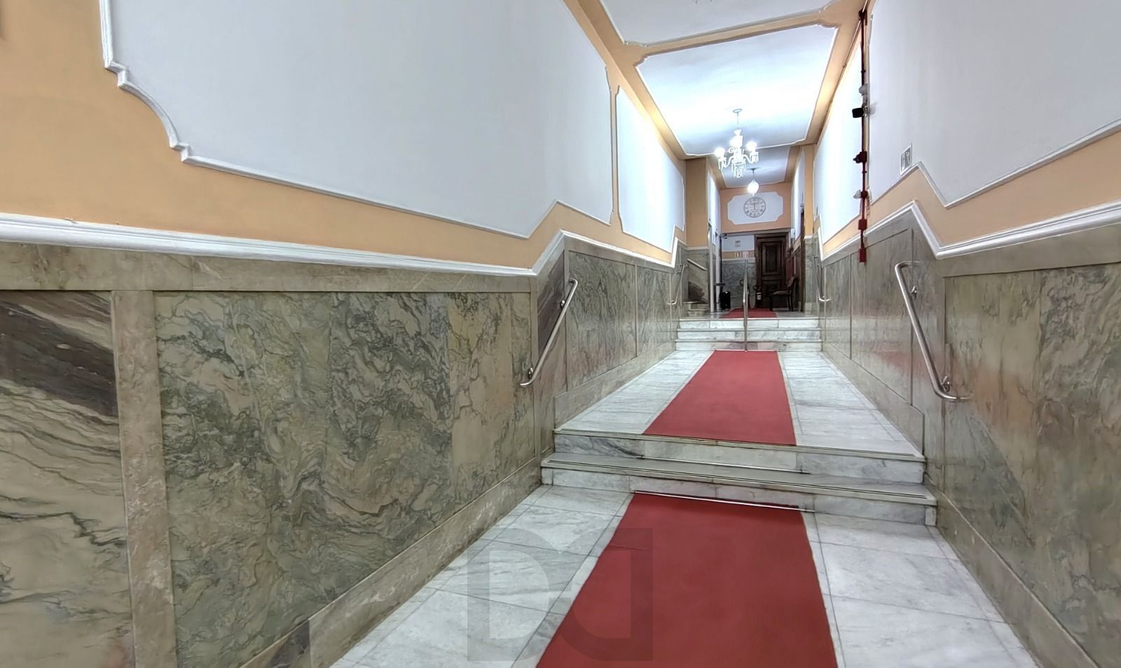 Apartamento de 3 dormitórios, 2 banheiros no Centro Histórico. — foto 2